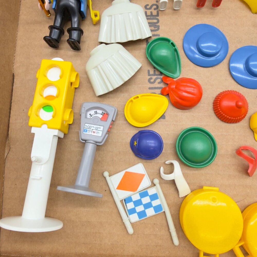 Vintage Playmobil People Accessories Lot Stop Light Hats Tools Parking Meter Etc - Picture 2 of 16